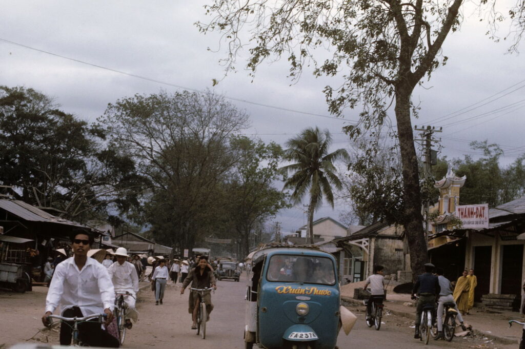 Дананг в истории 1965-1967 годах: редкие фотографии города до войны 13 da nang 1966 1967 ron holder 11